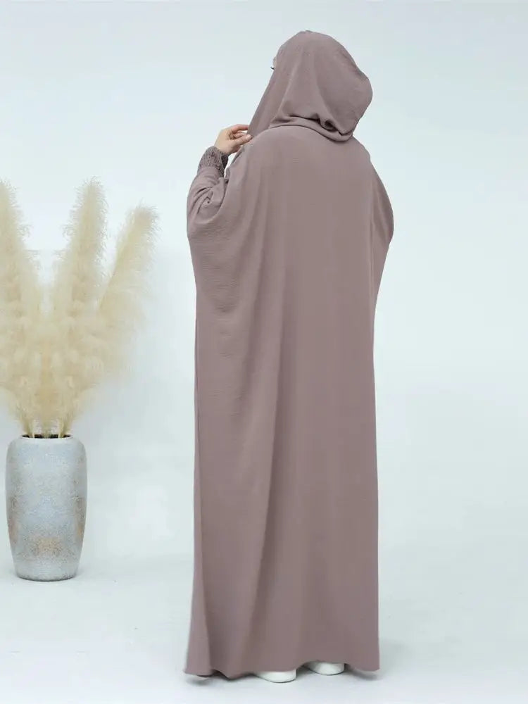 Muslim Abaya Women Dubai