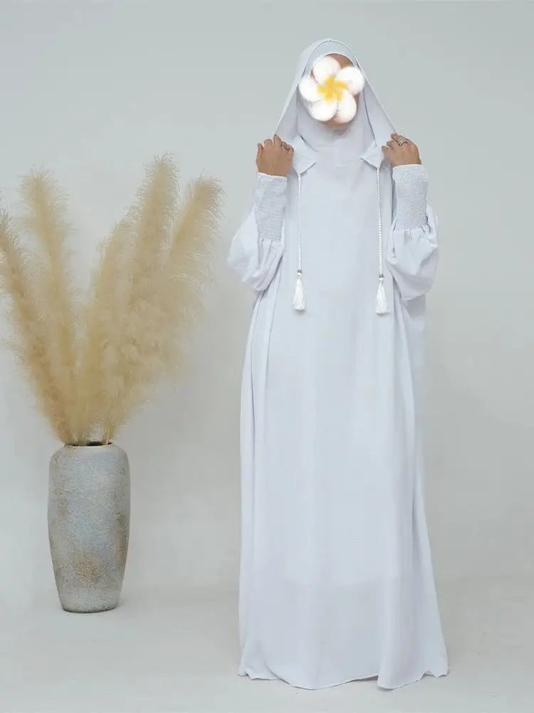 Muslim Abaya Women Dubai
