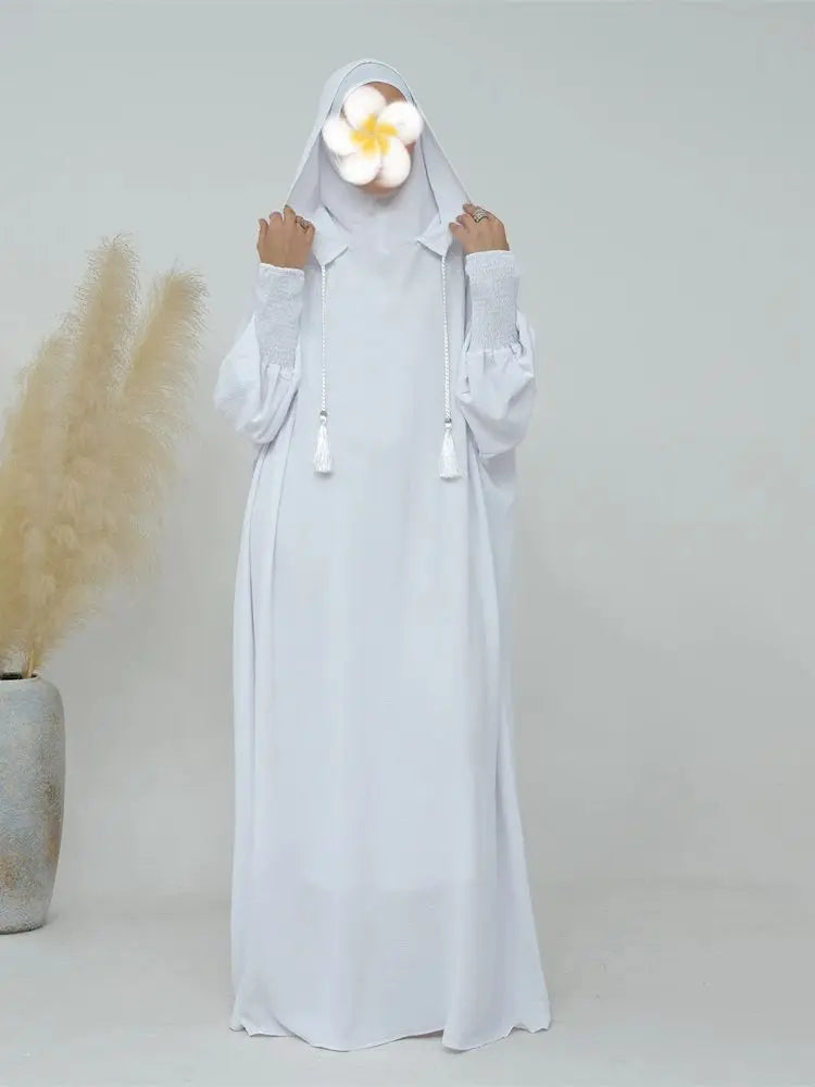 Muslim Abaya Women Dubai