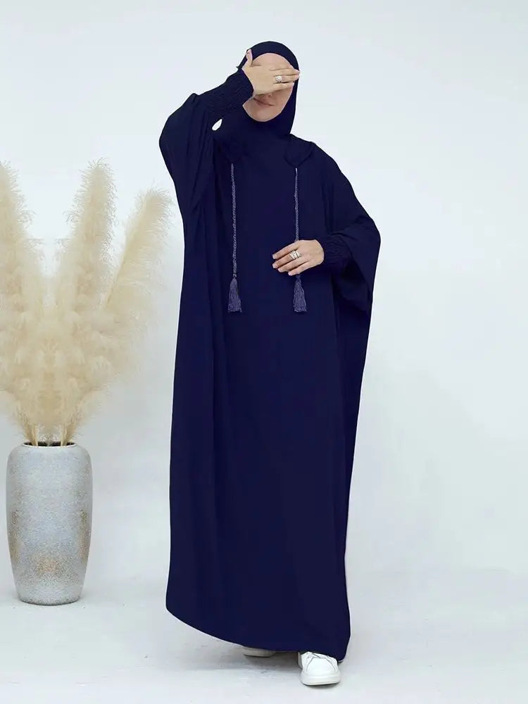 Muslim Abaya Women Dubai