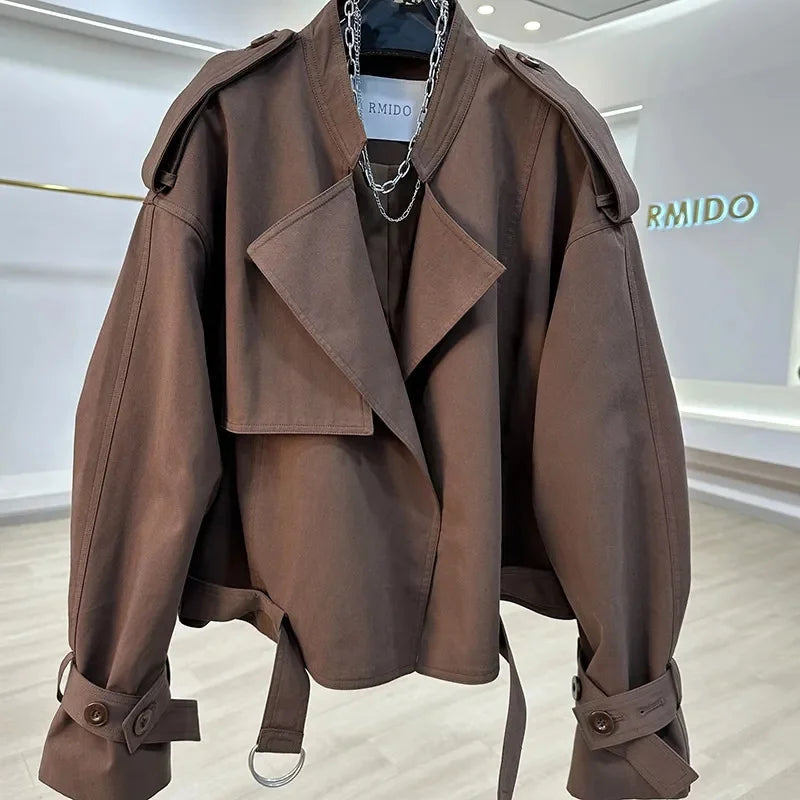 Trench Coat Femme Court Élégant – Col V, Taille Ajustable | LuxVrouw LuxVrouw